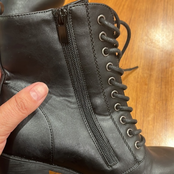 Forever 21 bliss ankle 🥾 boots - Picture 3 of 6